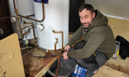 How plumbing companies can market their service locally